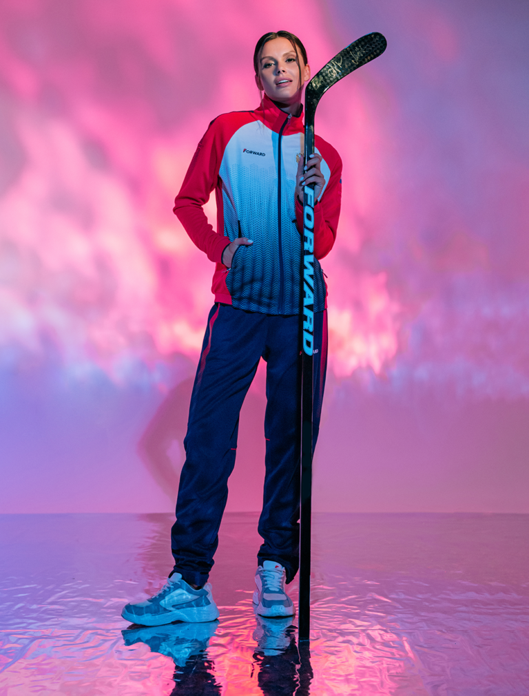 Почему спортивный костюм стал универсальной одеждой